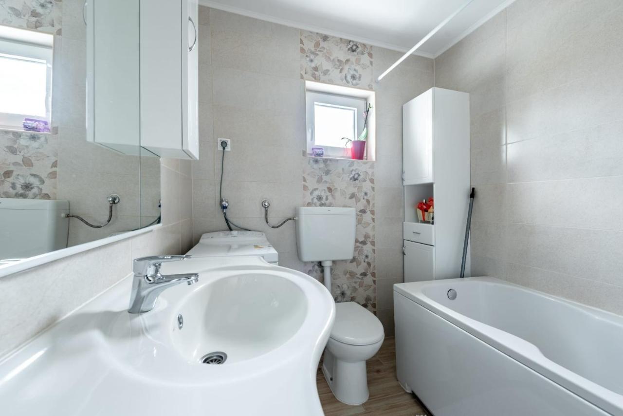 Apartman Tea Valpovo Esterno foto